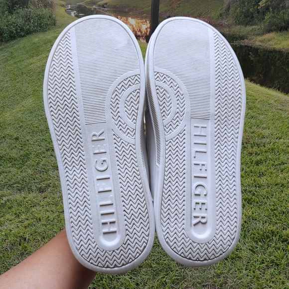 Authentic Tommy Hilfiger Low Court White/Pink Sneakers Leather Kids Shoes Size 3 - Picture 11 of 13